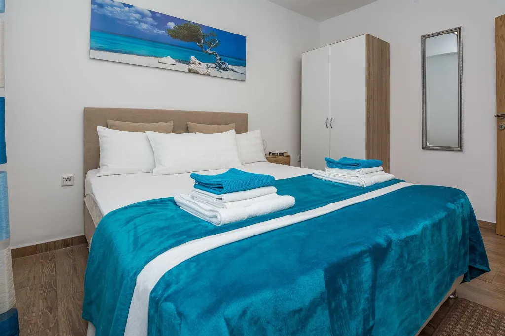 1-Bedroom Apartment for 2–4 in Vir, Croatia