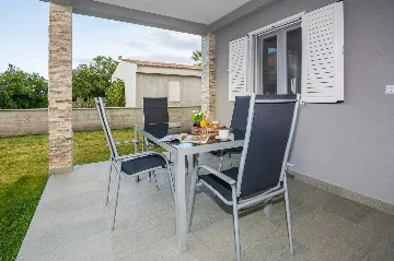 1-Bedroom Apartment for 2–4 in Vir, Croatia