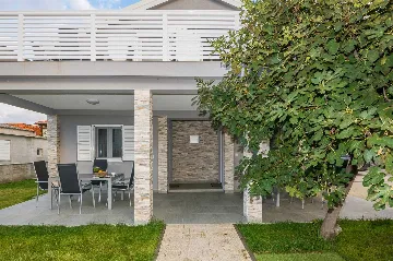 1-Bedroom Apartment for 2–4 in Vir, Croatia