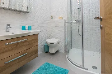 Vir Apartment for 2–4 Guests Near Soldatica Beach