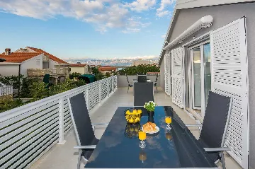 1-Bedroom Apartment in Vir for Up to 4 Guests