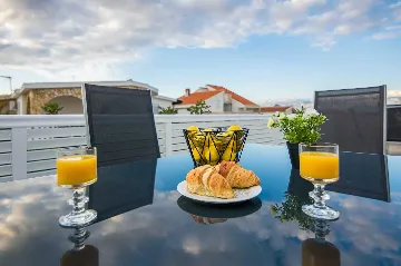 1-Bedroom Apartment in Vir for Up to 4 Guests