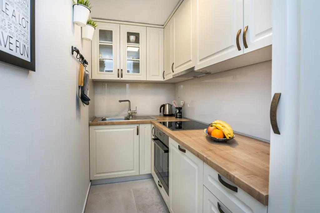 Vir Apartment for 4 with Covered Terrace
