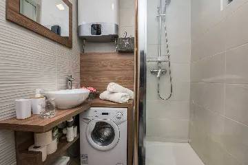 Vir Apartment for 4 with Covered Terrace