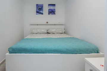 Vir Apartment for 4 with Covered Terrace