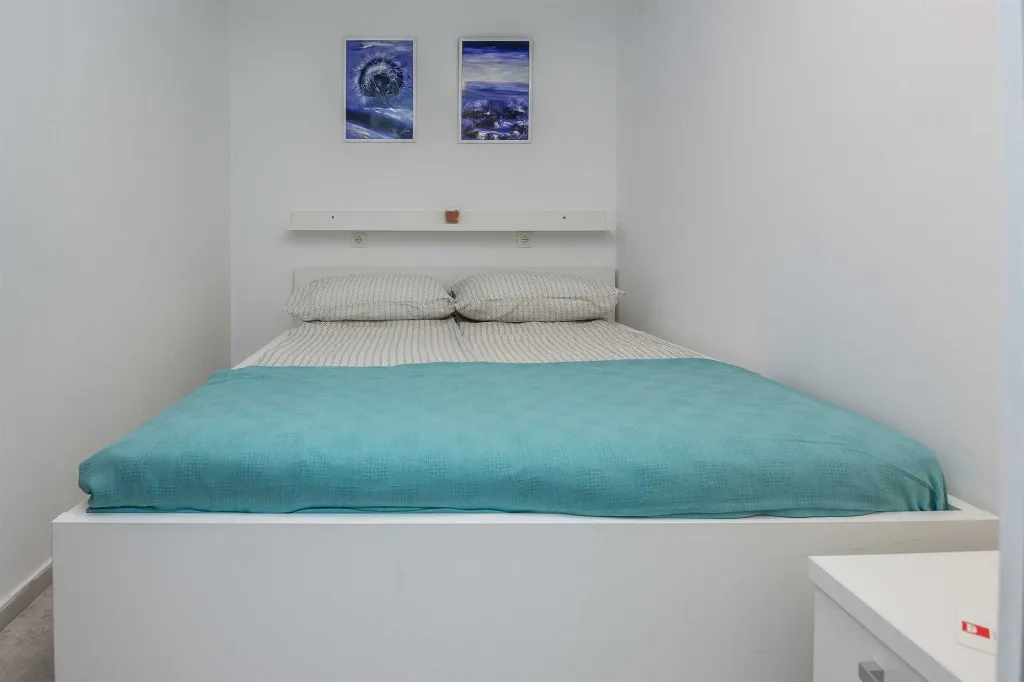 Vir Apartment for 4 with Covered Terrace