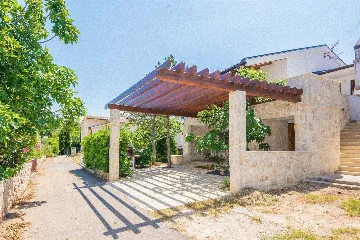 Vir Apartment for 4 with Covered Terrace