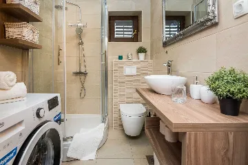 Vir Stone House Apartment with Covered Balcony