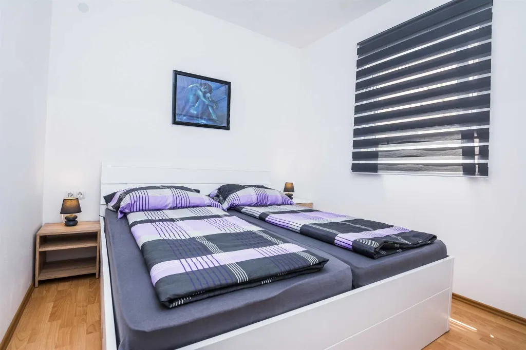 Apartment in Vir for 4 Guests, 250 m to Pebble Beach