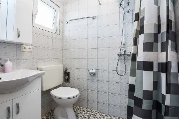 Apartment in Vir for 4 Guests, 250 m to Pebble Beach