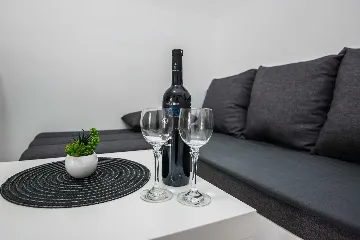 Apartment with Terrace near Lučica Beach, Vir