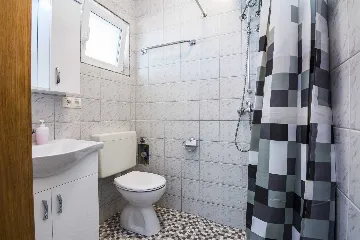 Apartment with Terrace near Lučica Beach, Vir