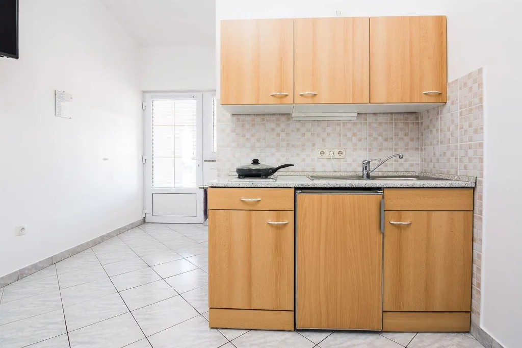 Apartment in Vir for 2–4 Guests near Pebble Beach
