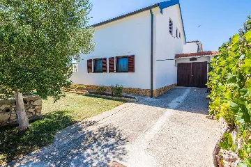 Apartment in Vir for up to 4 Guests