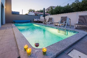 Two-Bedroom Apartment in Vir for 4-6 Guests