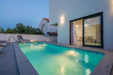 Two-Bedroom Apartment in Vir for 4-6 Guests