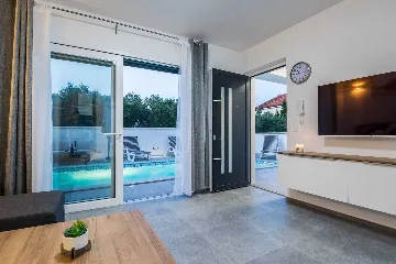 Two-Bedroom Apartment in Vir for 4-6 Guests