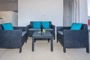 Two-Bedroom Apartment in Vir for 4-6 Guests