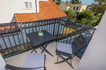 Two-Bedroom Apartment in Vir for 4-6 Guests