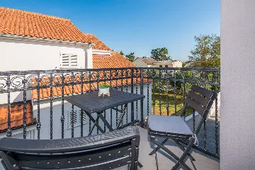 Two-Bedroom Apartment in Vir for 4-6 Guests