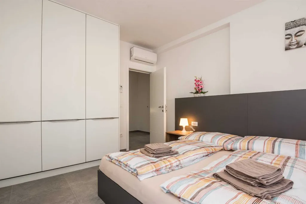 Two-Bedroom Apartment in Vir for 4-6 Guests