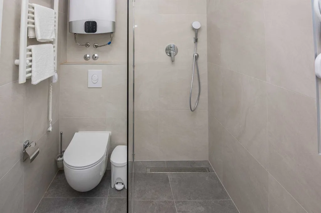 Two-Bedroom Apartment in Vir for 4-6 Guests