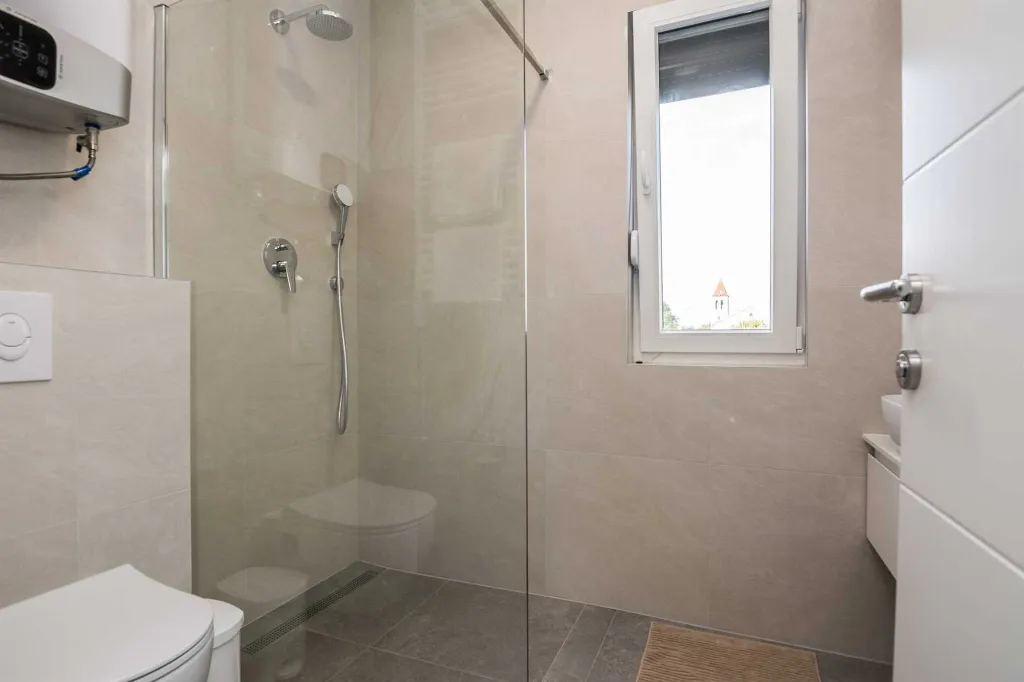 Two-Bedroom Apartment in Vir for 4-6 Guests
