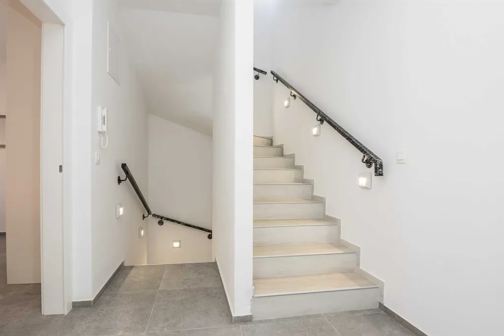 Two-Bedroom Apartment in Vir for 4-6 Guests