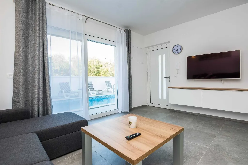 Two-Bedroom Apartment in Vir for 4-6 Guests