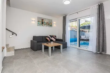 Two-Bedroom Apartment in Vir for 4-6 Guests