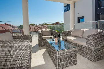 2-Bedroom Apartment in Vir for Up to 5 Guests