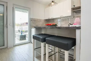 2-Bedroom Apartment in Vir for Up to 5 Guests