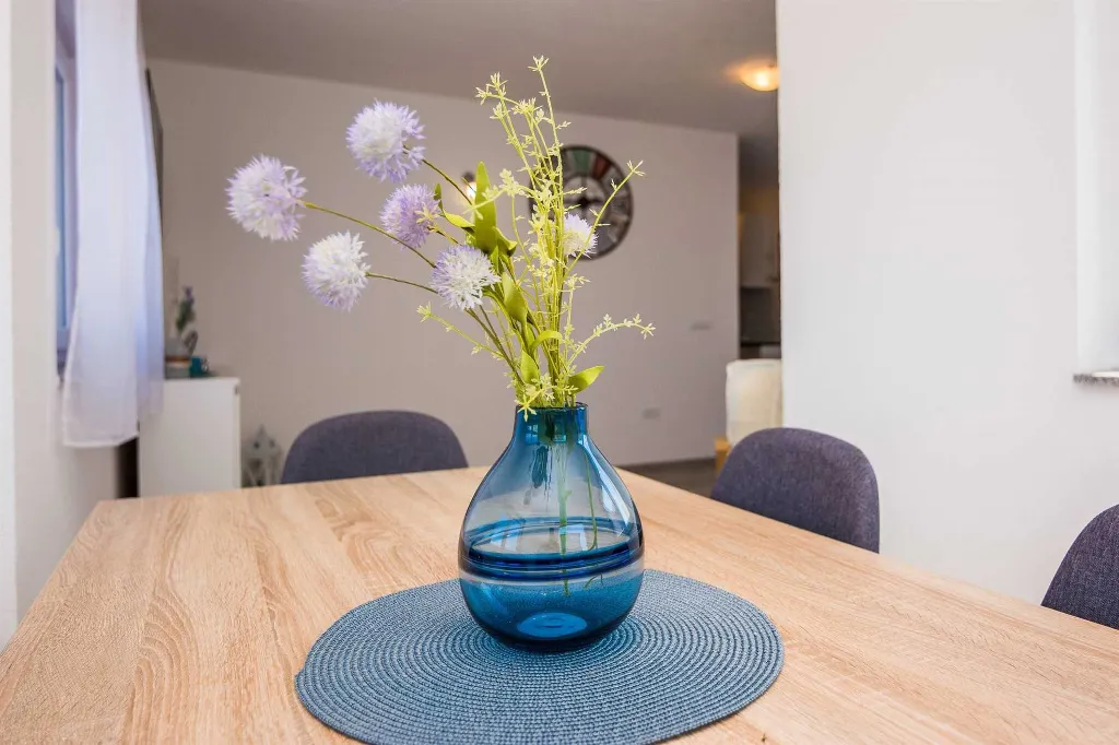 2-Bedroom Apartment in Vir for up to 6