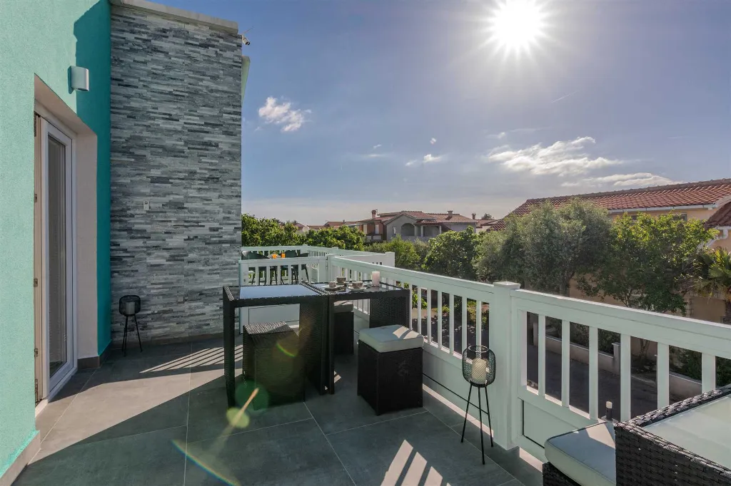 Studio Apartment for 2 in Vir, 250m to Beach