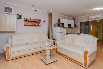 Apartment in Vir near Pebble Beach with Balcony