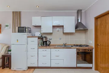 Apartment in Vir near Pebble Beach with Balcony