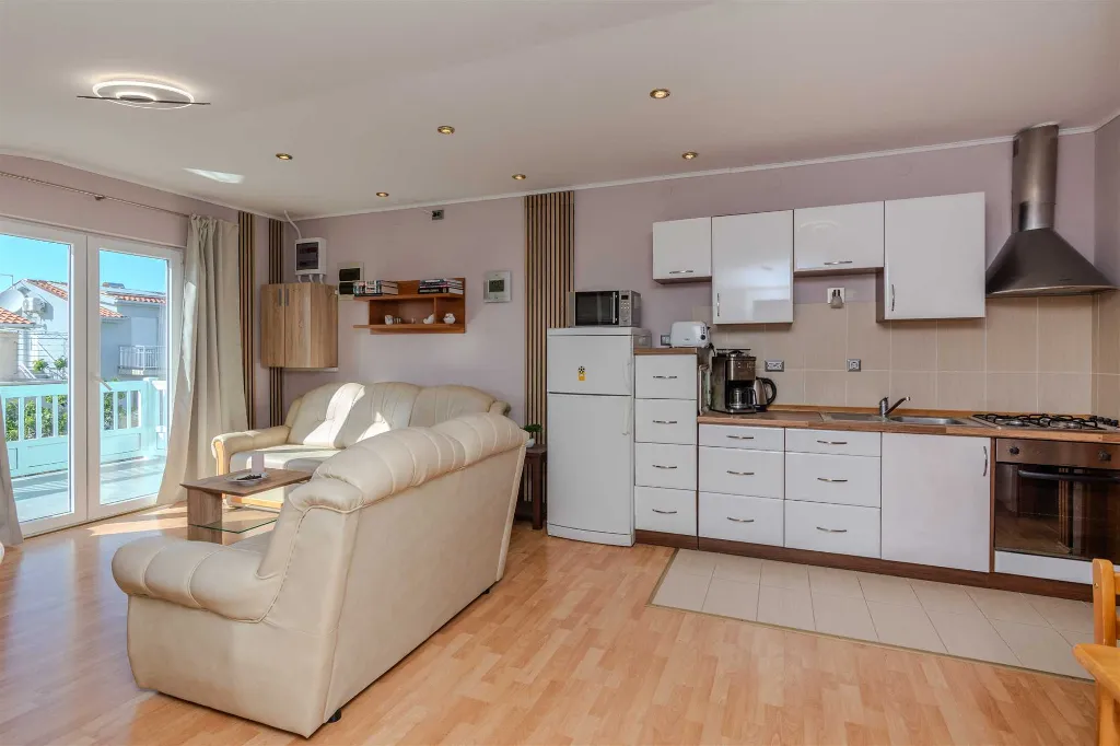 Apartment in Vir near Pebble Beach with Balcony