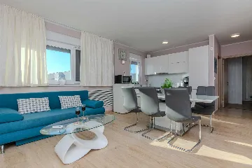 4-Star Apartment in Vir for 4–6 Guests