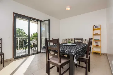 Vir Apartment for 4-5 Guests with Sea View