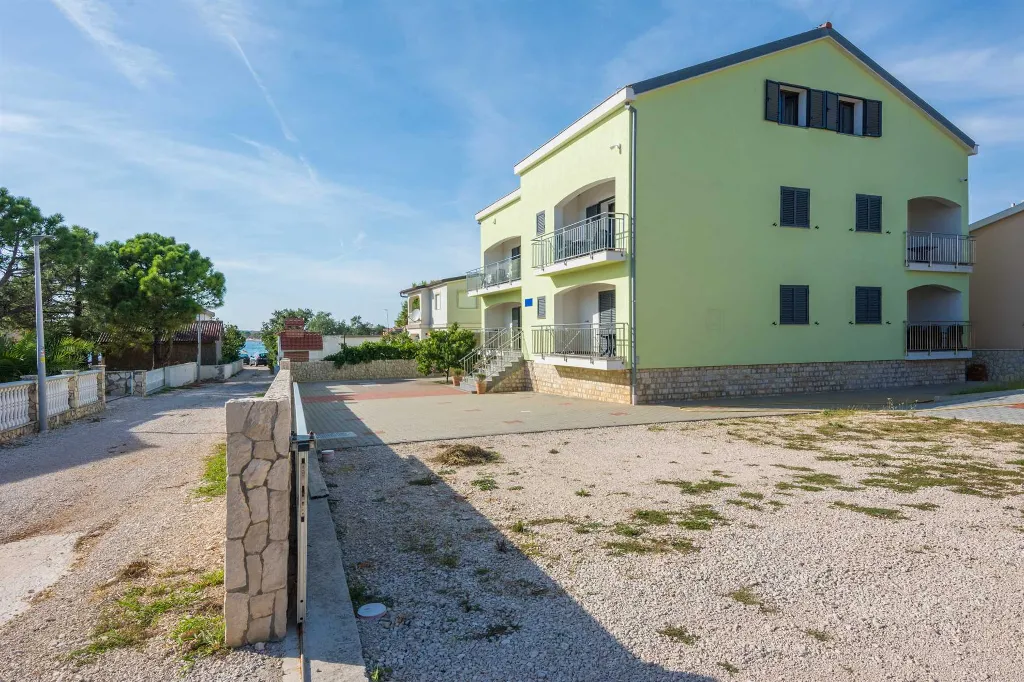 Apartment in Vir for 2–3 Guests by Pebble Beach