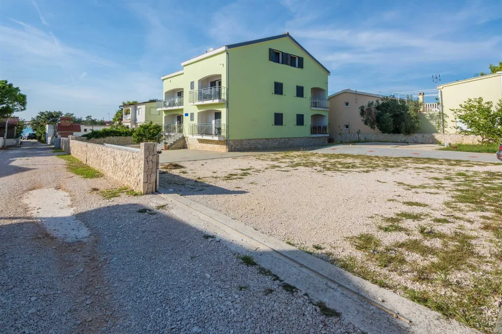 Apartment with Sea View for 2-3 Guests in Vir