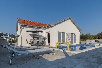 Privlaka 3-Bedroom Villa with Private Heated Pool