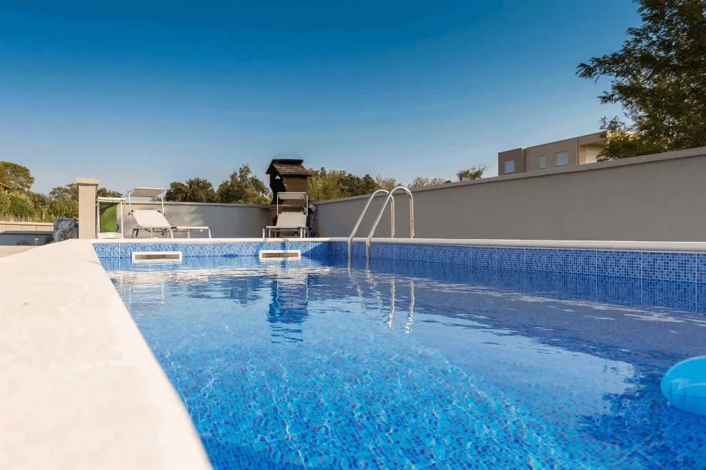 Privlaka 3-Bedroom Villa with Private Heated Pool