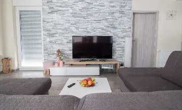 Privlaka 3-Bedroom Villa with Private Heated Pool