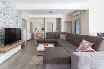 Privlaka 3-Bedroom Villa with Private Heated Pool