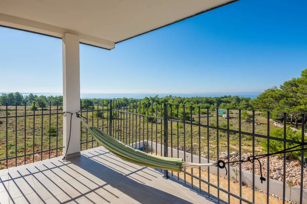 Villa with Sea View and Pool in Vir