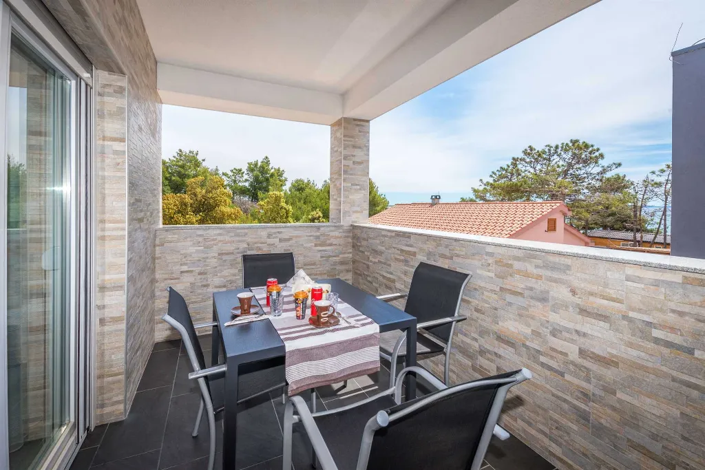 Apartment in Vir for Up to 6 with Partial Sea View