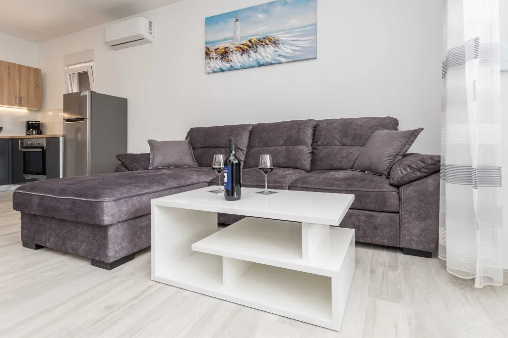 Apartment in Vir for Up to 6 with Partial Sea View