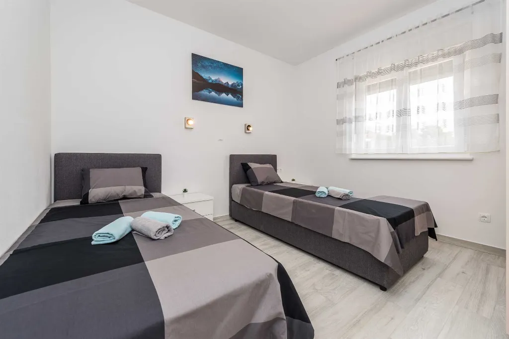 Apartment in Vir for Up to 6 with Partial Sea View