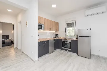 Apartment in Vir with Partial Sea View (6 guests)